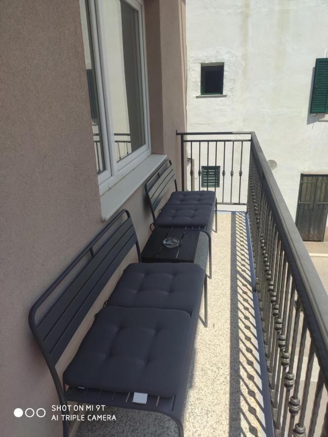 Apartment Sandra Vodice Exterior foto